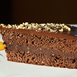 LCHF čokoladna torta