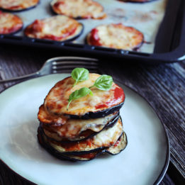 Recept za patlidžane s rajčicom i mozzarelom